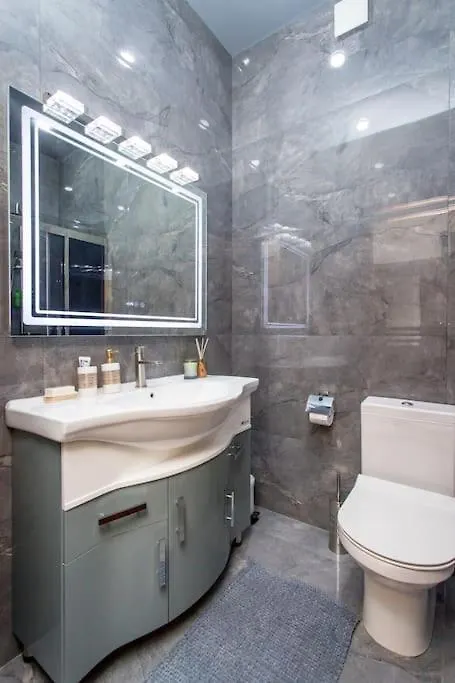 Gg Home - 2-Bedroom Apartment In Vake At The Mziuri Park Tbilisi Georgia