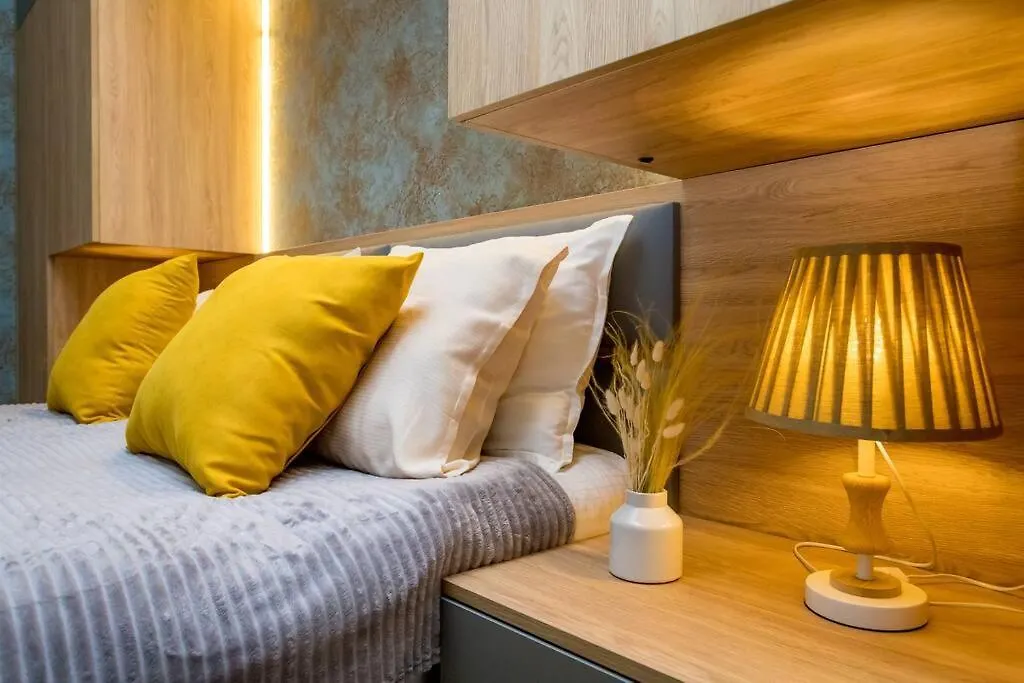 Gg Home - 2-Bedroom Apartment In Vake At The Mziuri Park Tbilisi 0*,