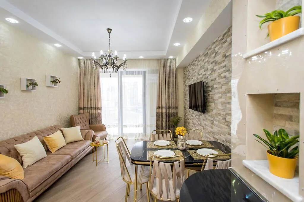 Gg Home - 2-Bedroom Apartment In Vake At The Mziuri Park Tbilisi 0*,