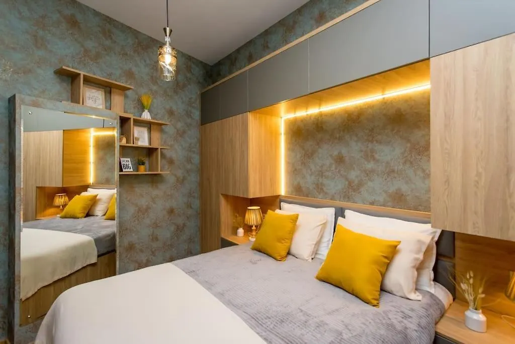 Gg Home - 2-Bedroom Apartment In Vake At The Mziuri Park Tbilisi